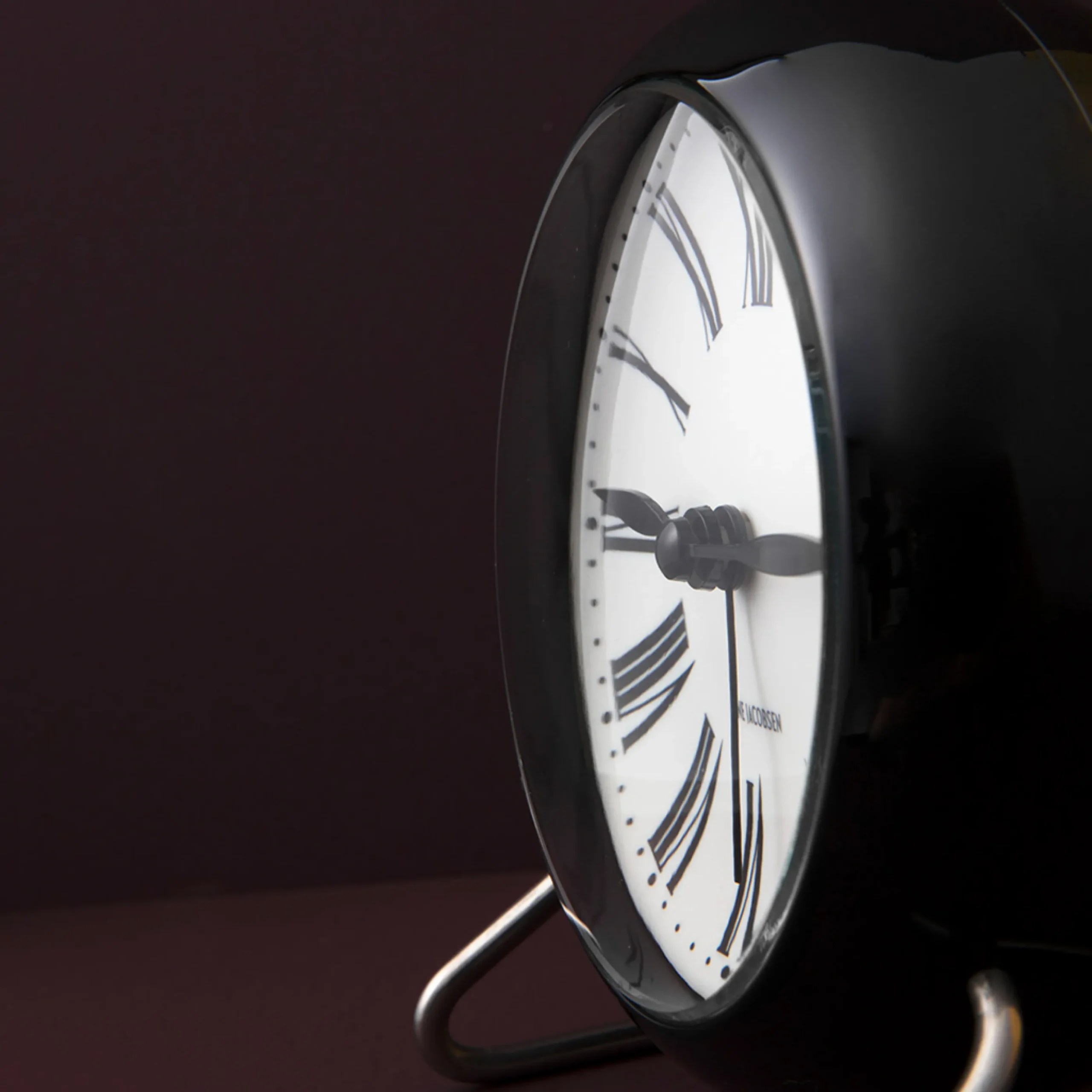 Arne Jacobsen Clocks Roman Bordur Ø11 cm hvit/sort