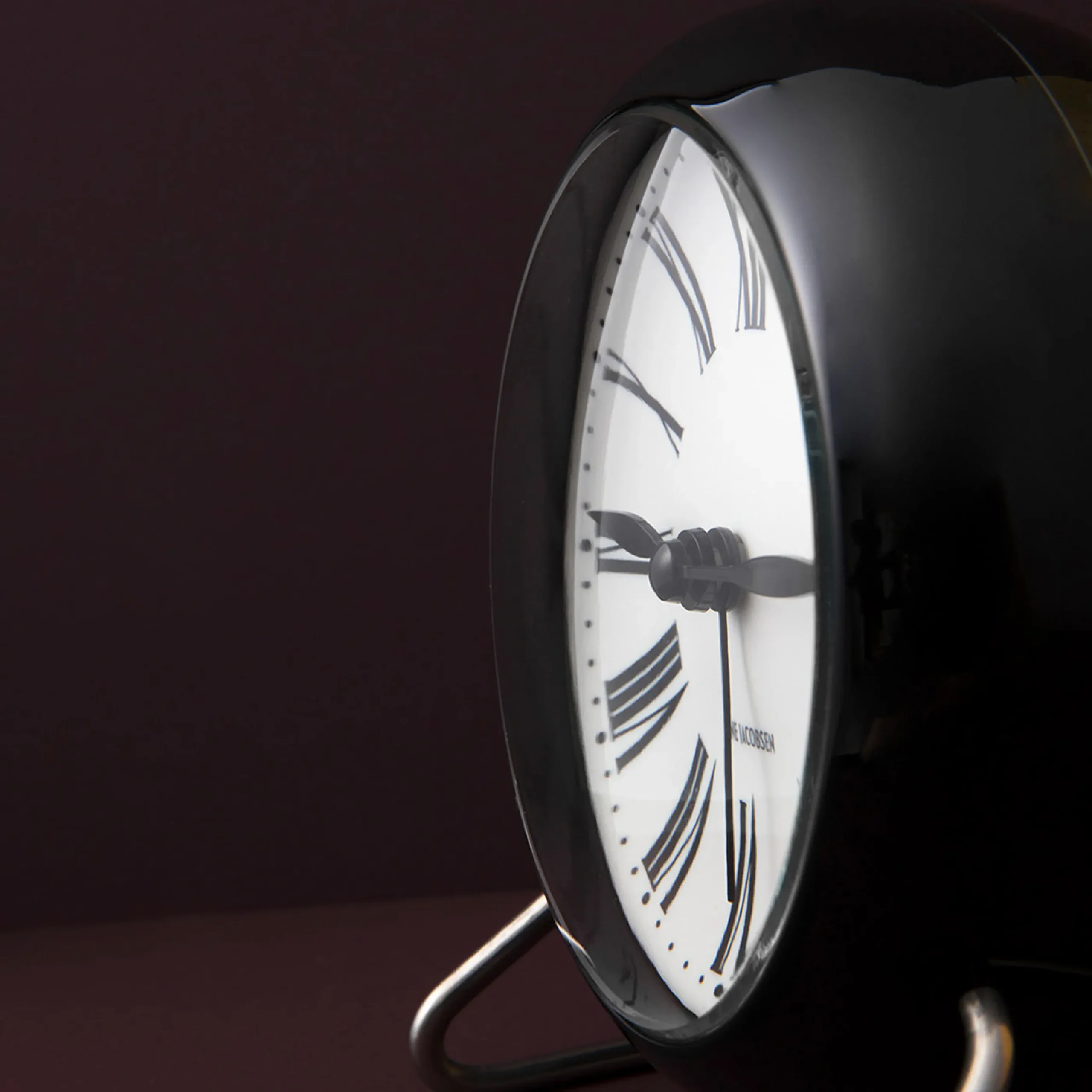 Arne Jacobsen Clocks Roman Bordur Ø11 cm hvit/sort