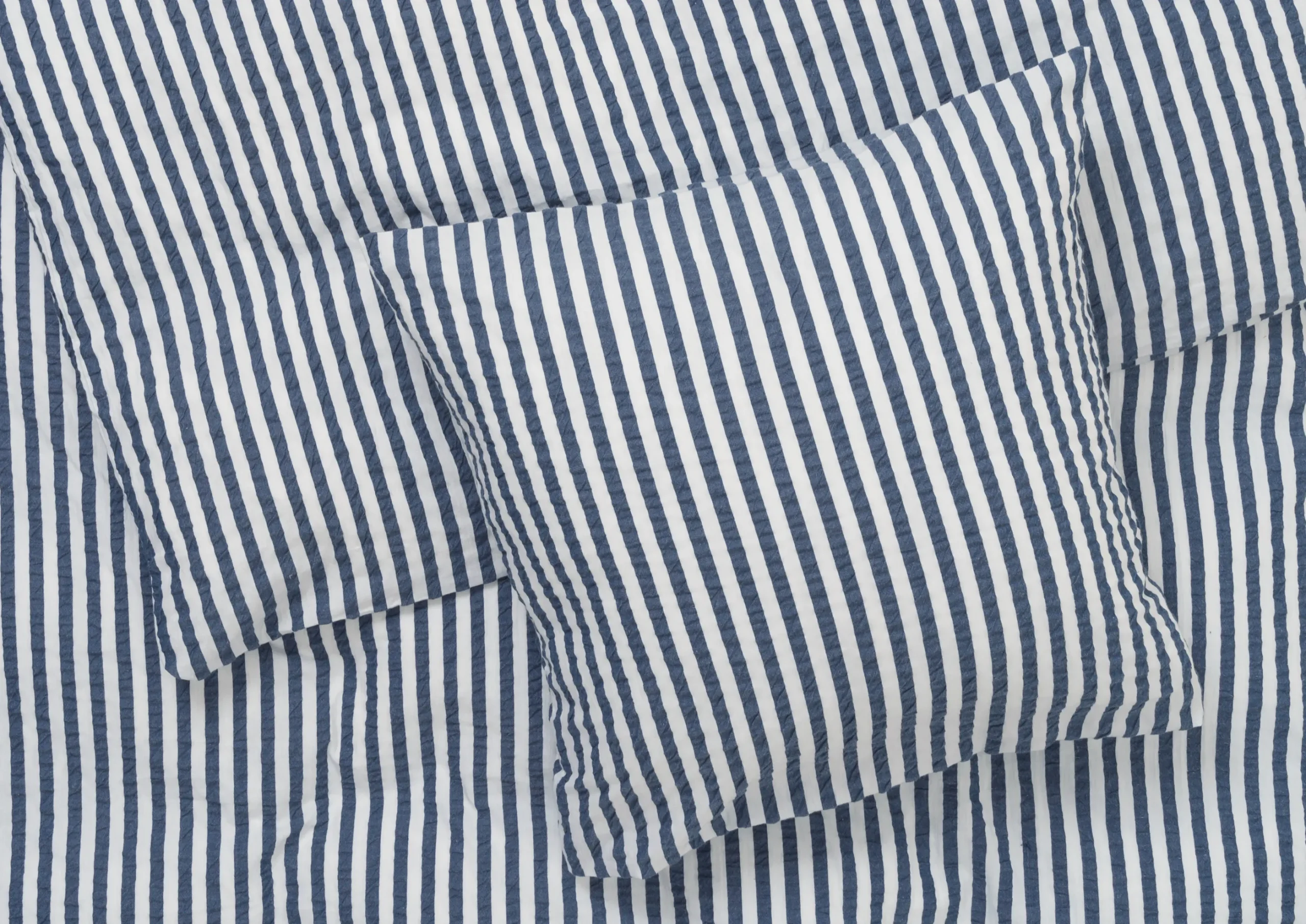 JUNA Bæk&Bølge Lines Sengetøy 140x220 cm mørk blå/hvit NO