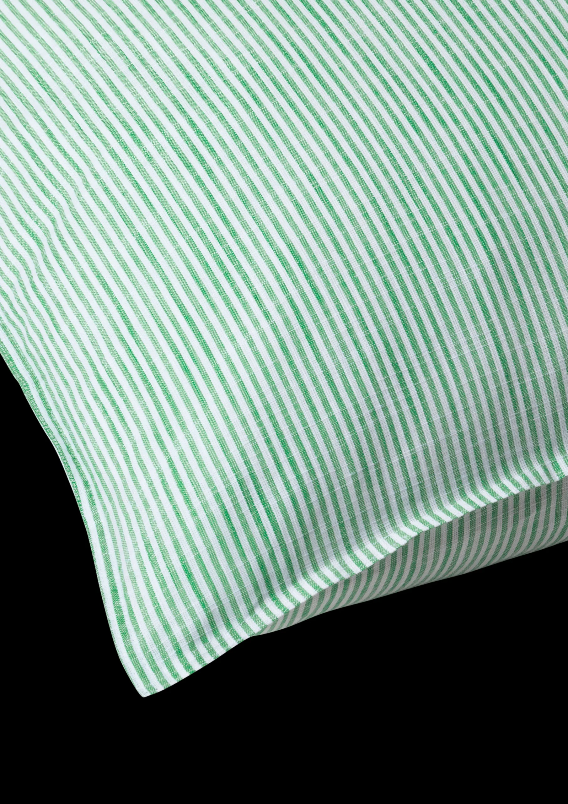 JUNA Monochrome Lines Putetrekk 63x60 cm grønn/hvit DK