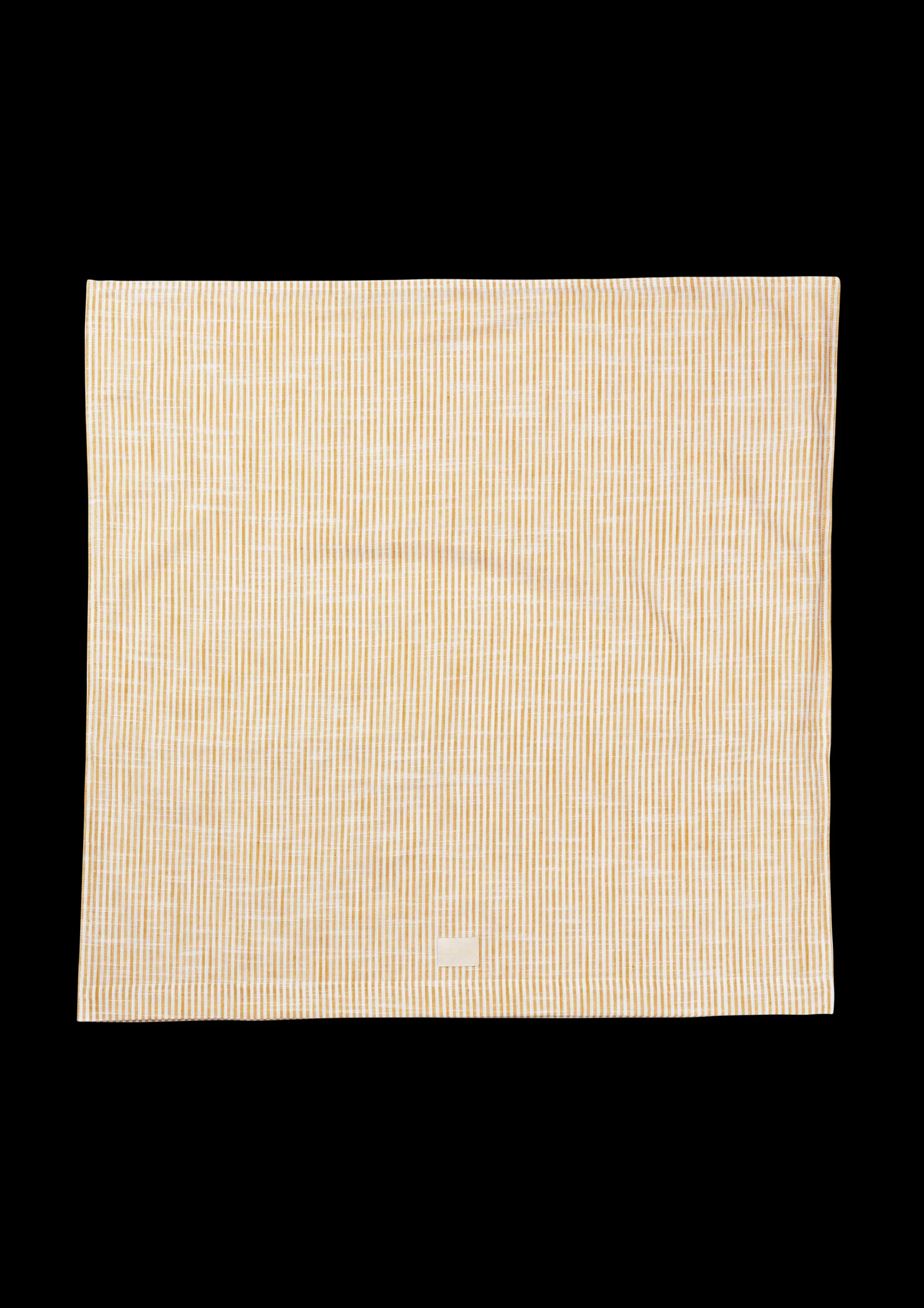 JUNA Monochrome Lines Putetrekk 63x60 cm oker/hvit DK