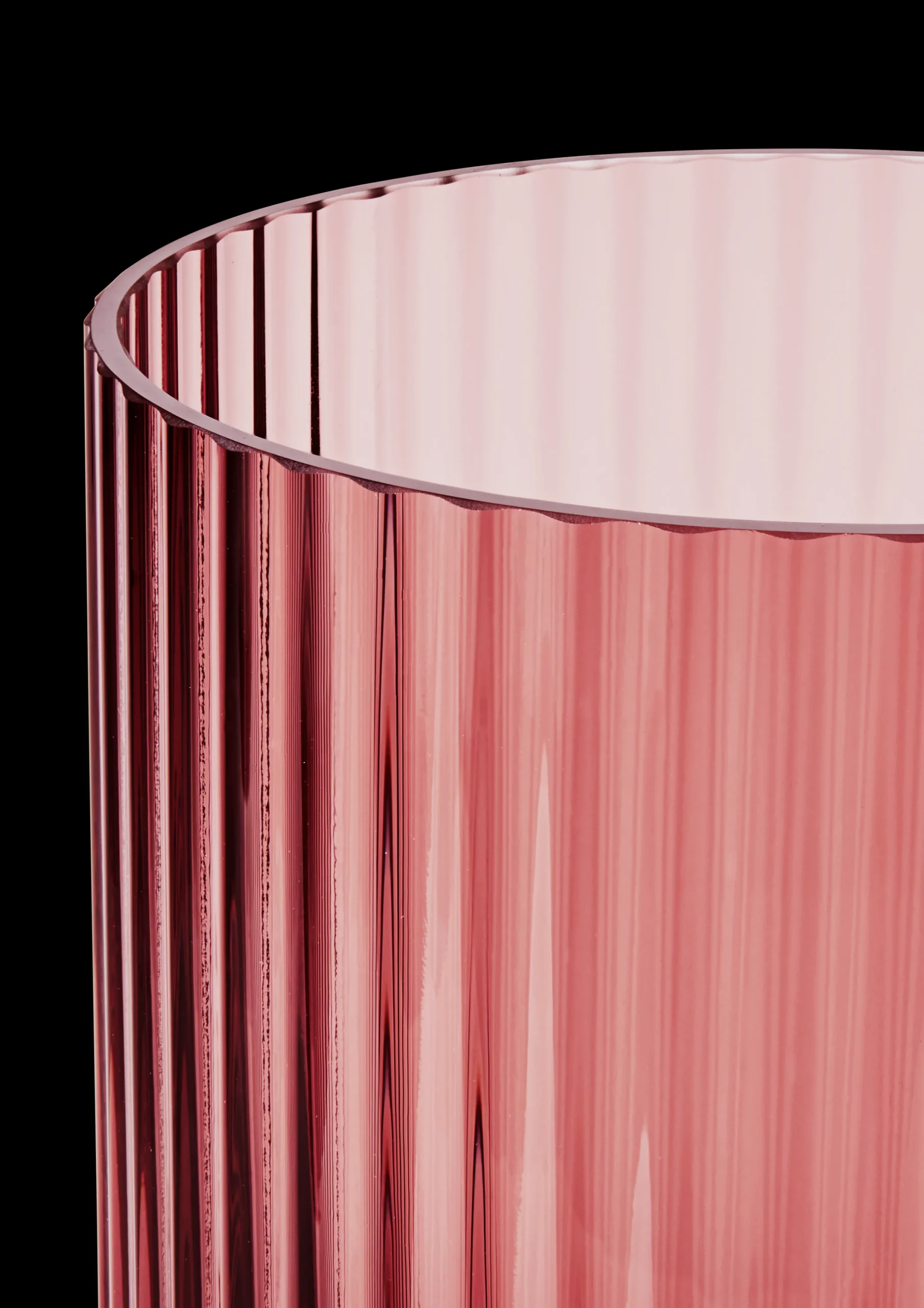 Lyngby Porcelæn Lyngby Vase H25 burgundy munnblåst glass