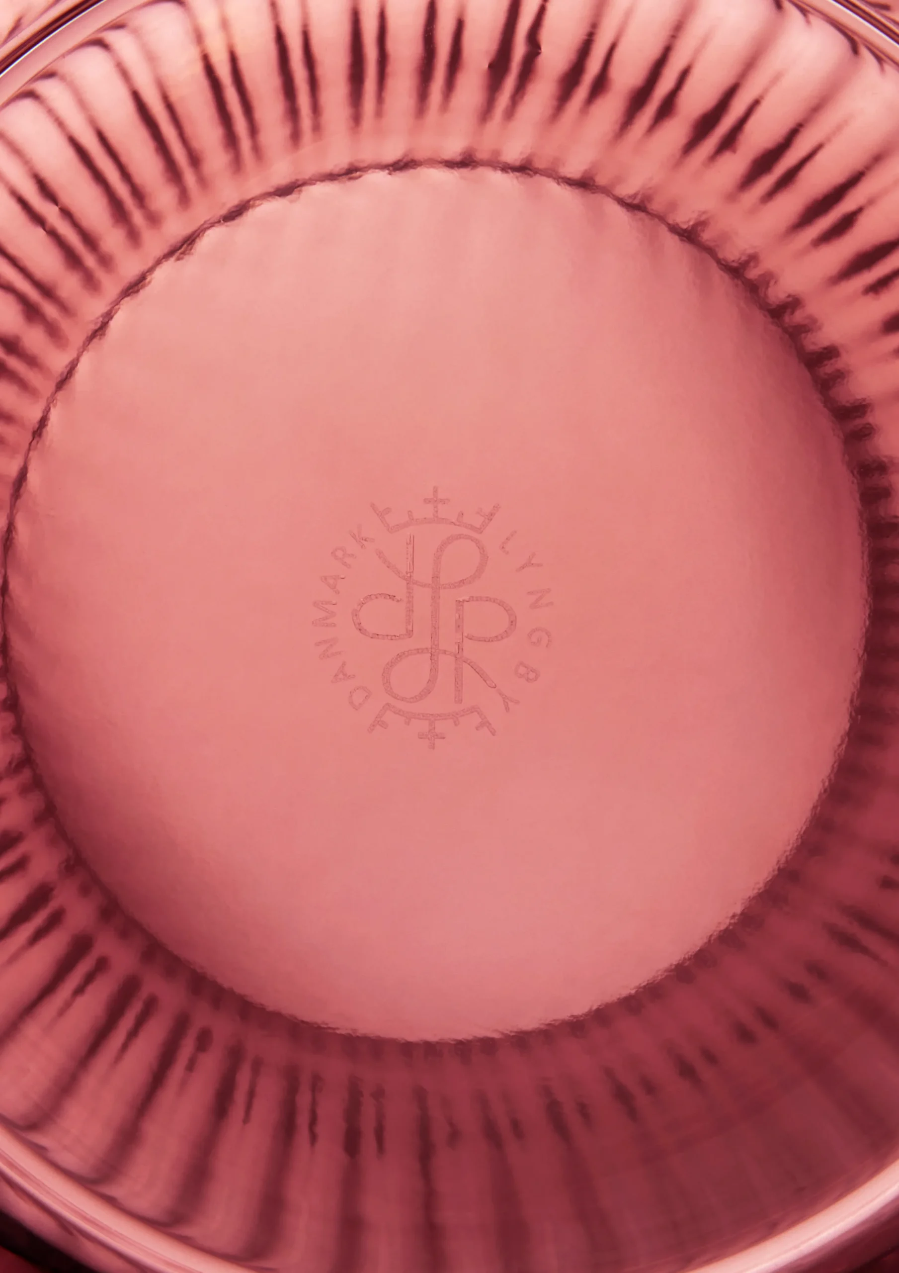 Lyngby Porcelæn Lyngby Vase H25 burgundy munnblåst glass
