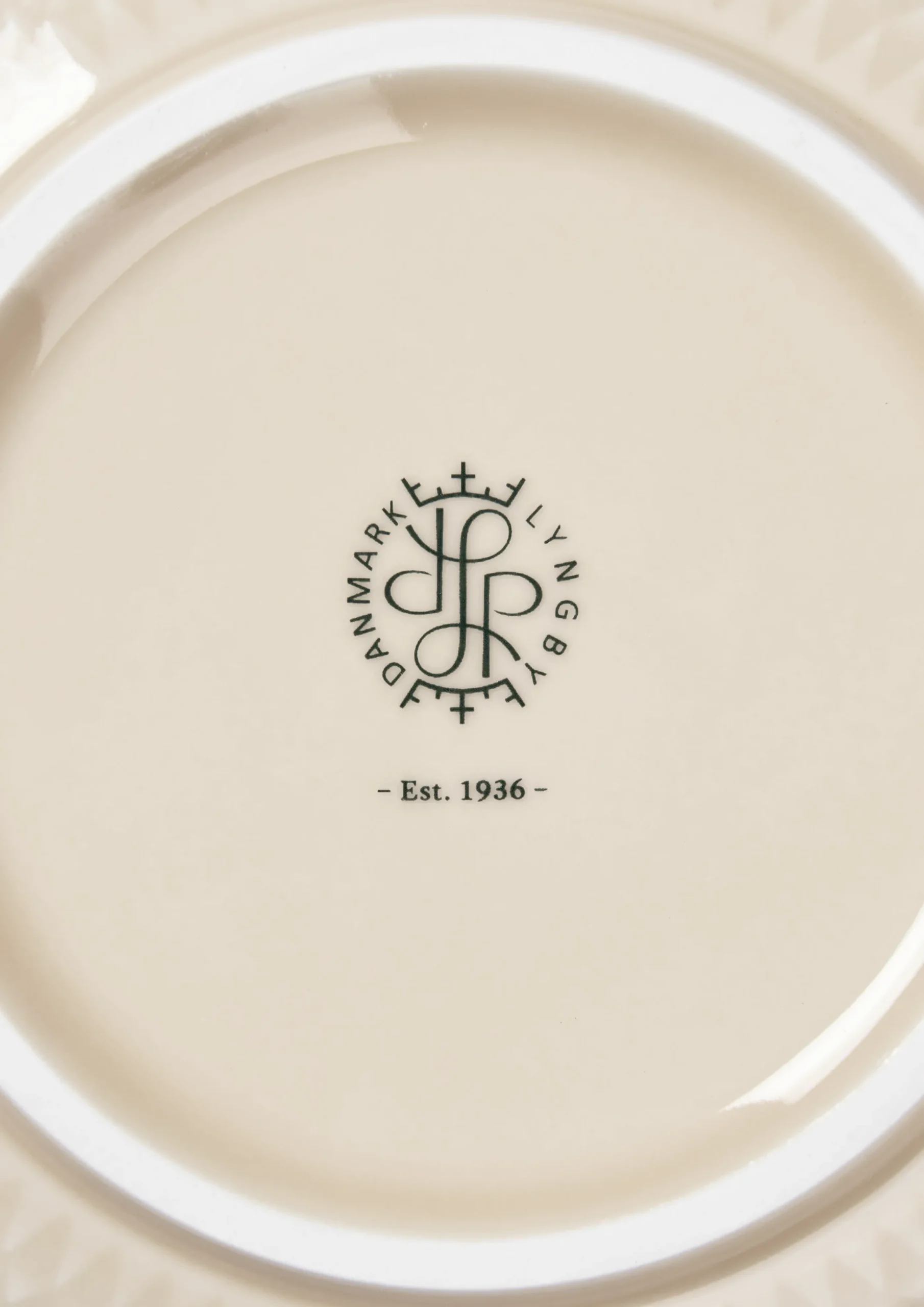 Lyngby Porcelæn Rhombe Earth Skål Ø13 cm marble - Kjøp nå