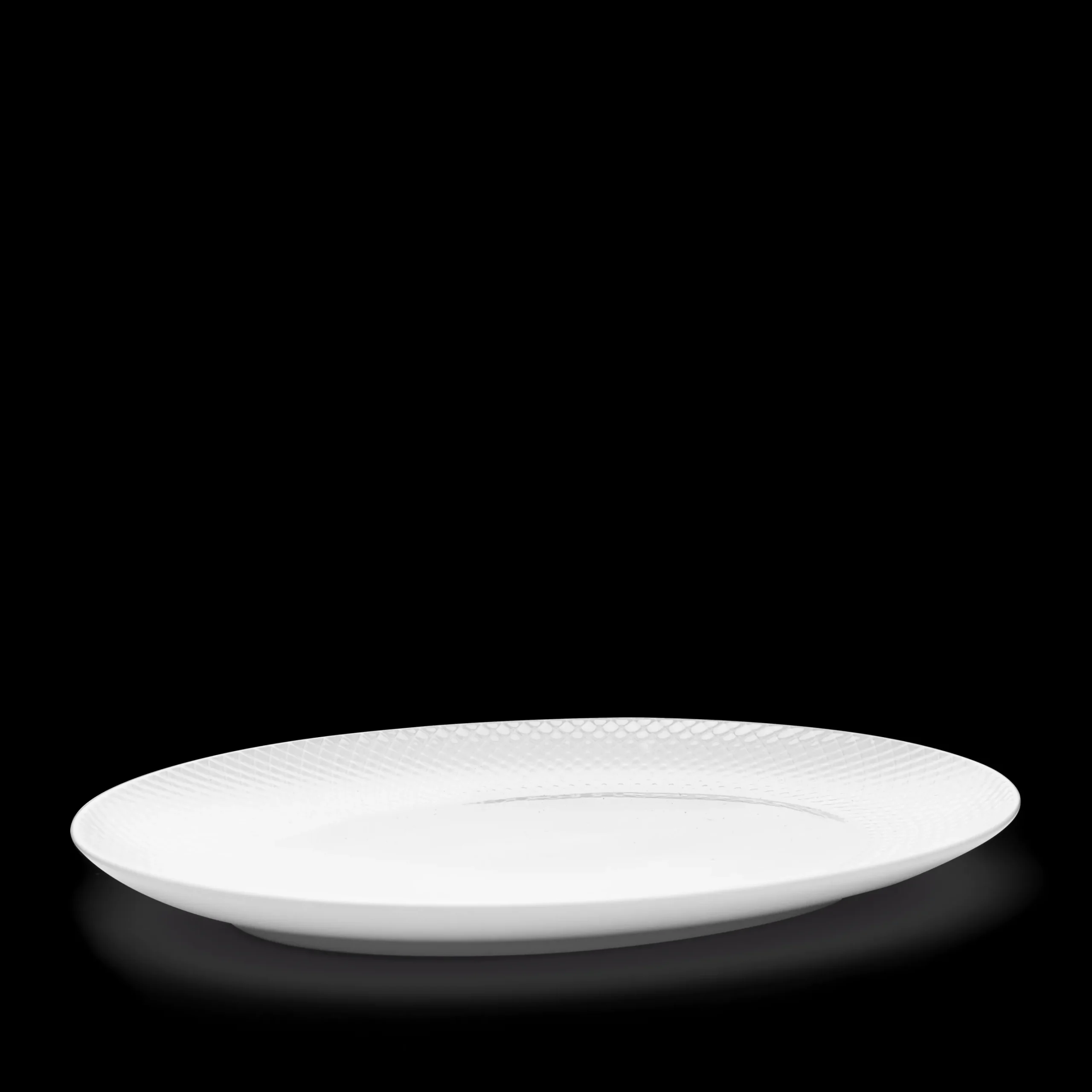 Lyngby Porcelæn Rhombe Oval serveringsfat 35x26.5 hvit