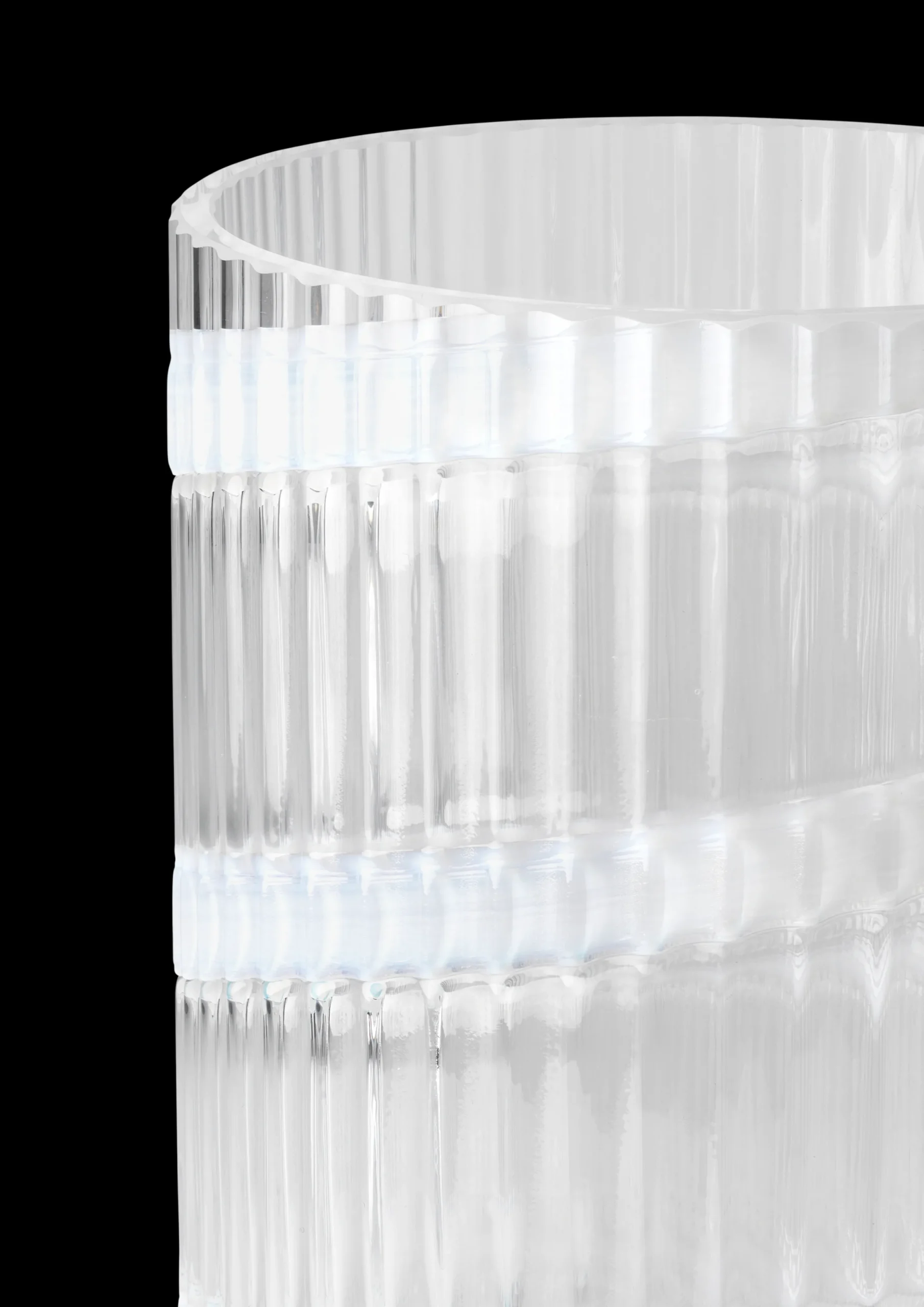 Lyngby Porcelæn Vase H25 cm swirl white munnblåst glass